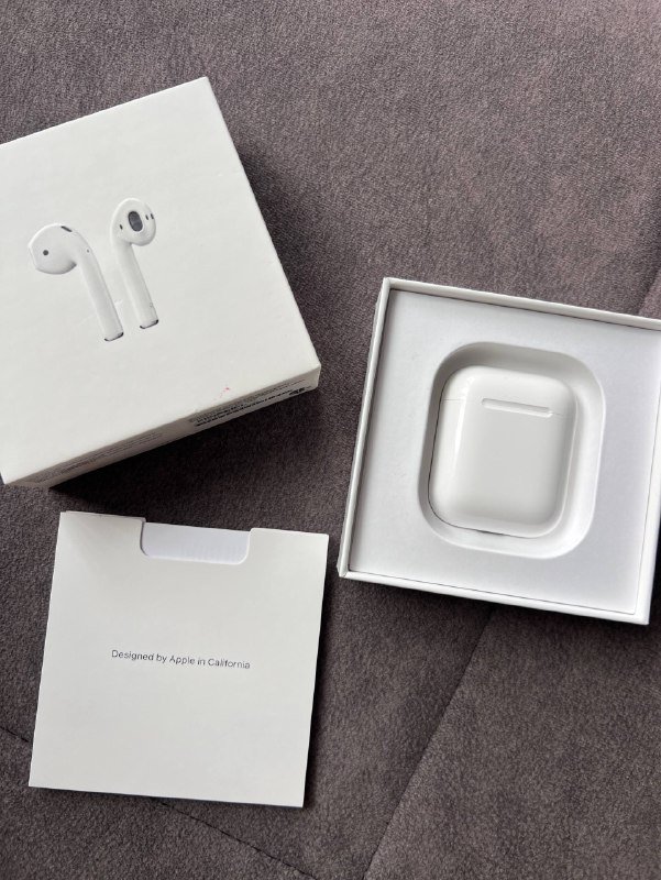 оригинальные AirPods 2, зарядный кейс, один наушник 3