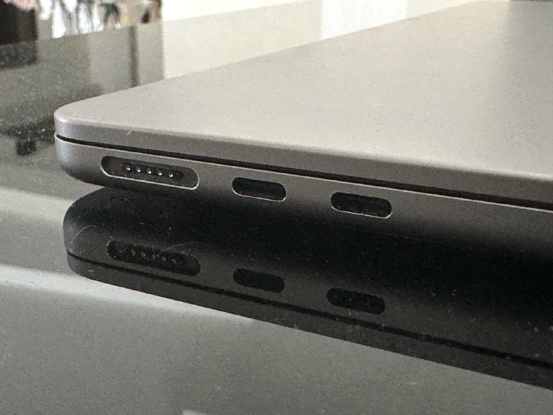 MacBook Air M2 13" 8/512 3