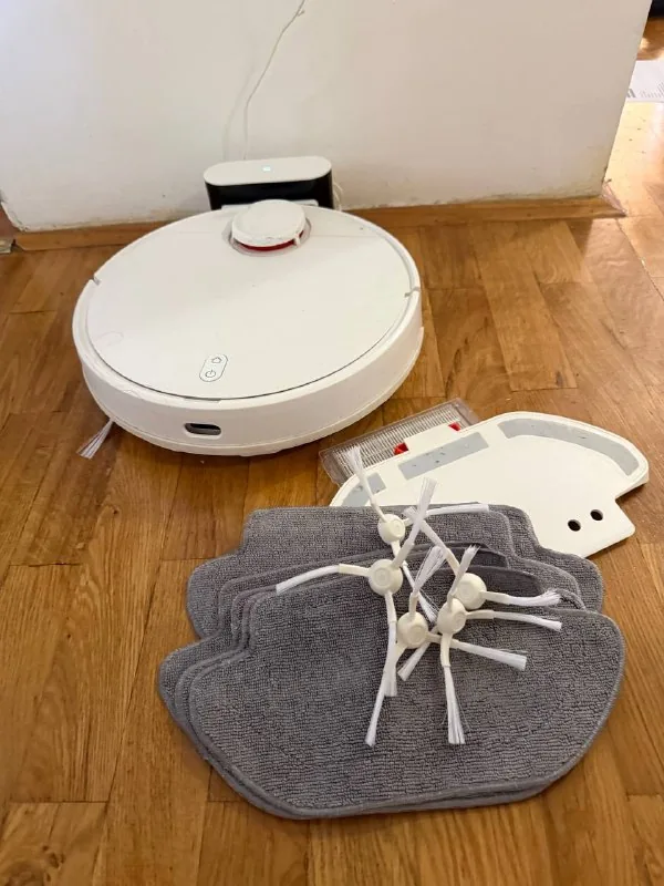 Робот-пылесос, увлажнители Philips 1