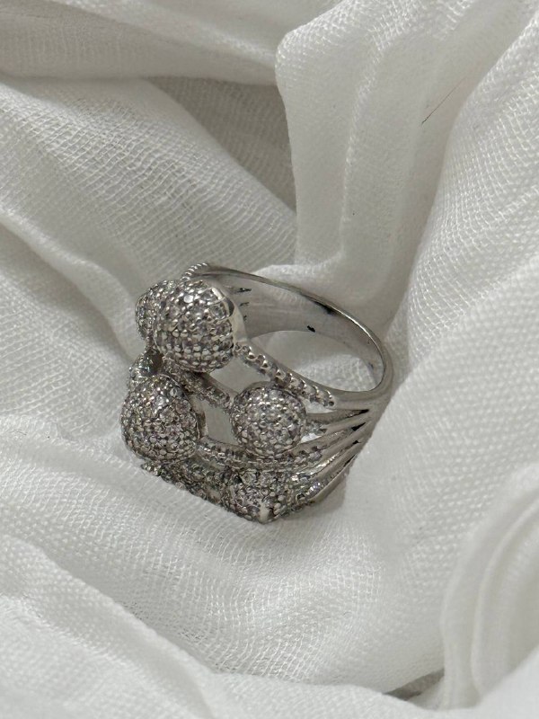 Vintage rings and accessories 10