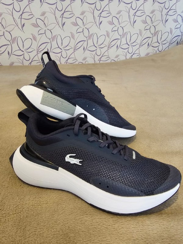Кроссовки Lacoste женские размер 37