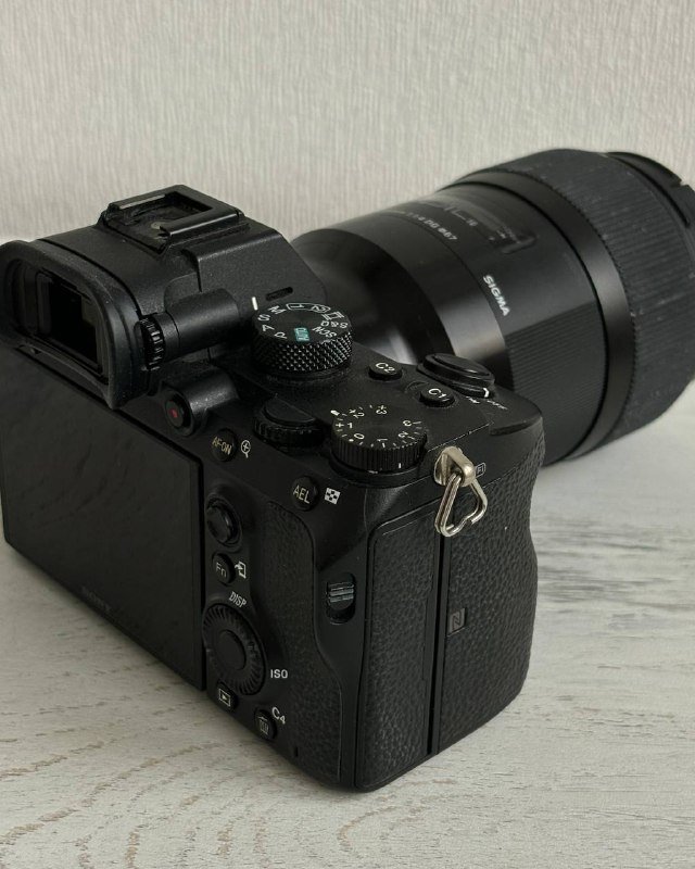 Sony A7 III камера, объектив Sigma 35mm f/1.4 6