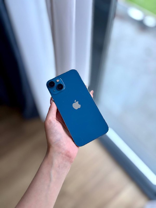 iPhone 13 128 gb, iPhone 14 128 gb, AirPods 3 2