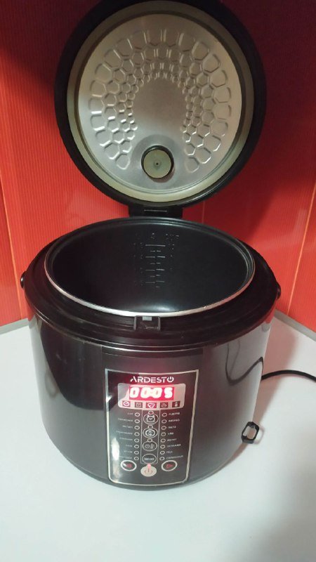 Мультиварка Ardesto, коврик для йоги, массажный ролл