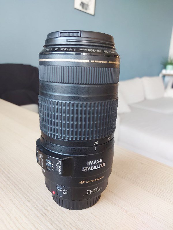 Телеобъектив Canon EF 70-300 mm 1:4-5.6 IS USM
