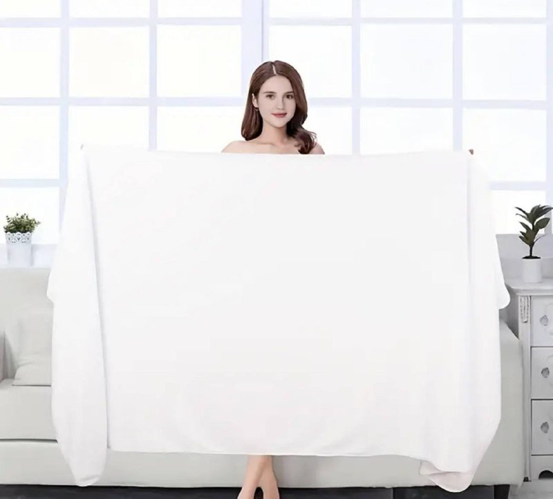 Белое полотенце из микрофибры 100х200 см