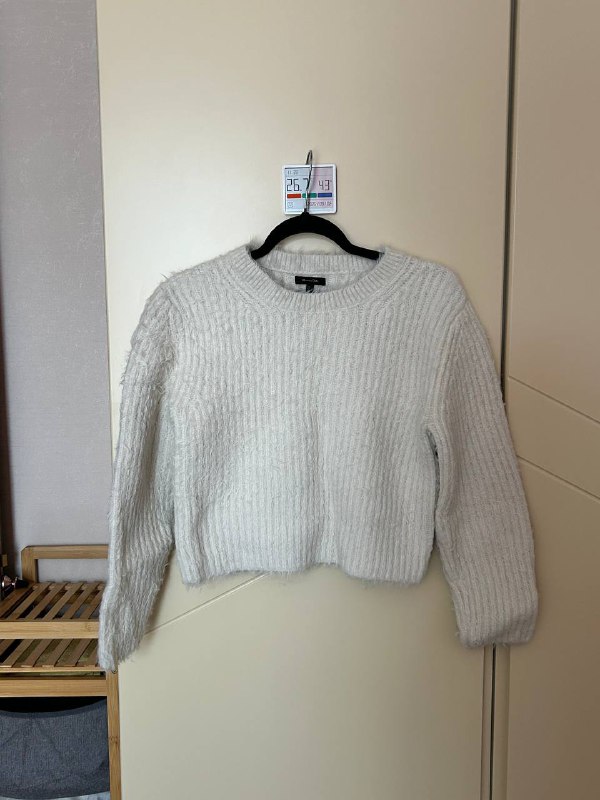 Молочный укороченный свитер Massimo Dutti размер L