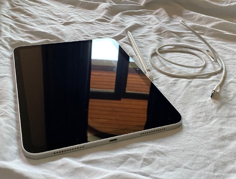 iPad 10.9 64GB и Apple Pencil 1st gen