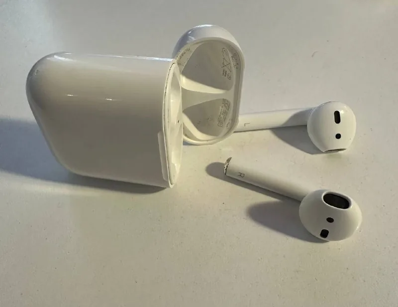 AirPods 2
