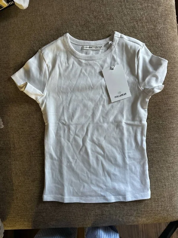Новая белая футболка Pull&Bear 1