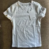 Новая белая футболка Pull&Bear 1
