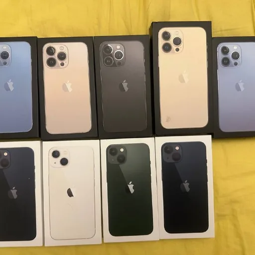 Коробки от iPhone 13
