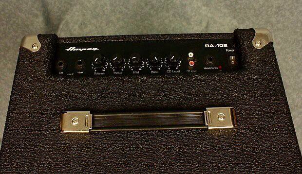 Ampeg BA-108 басовый комбоусилитель 25W 2