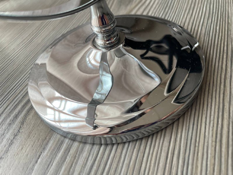 Зеркало с увеличением маленькое 2