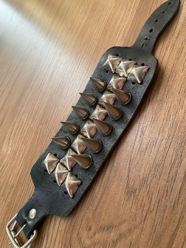 Портупея на тело, Черный браслет с острыми шипами, Белый браслет с шипами 2