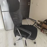 Офисное кресло 2