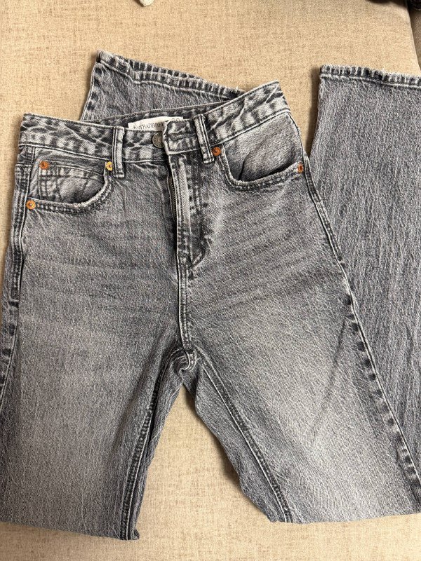 Джинсы Stradivarius, Джинсы Mango 3