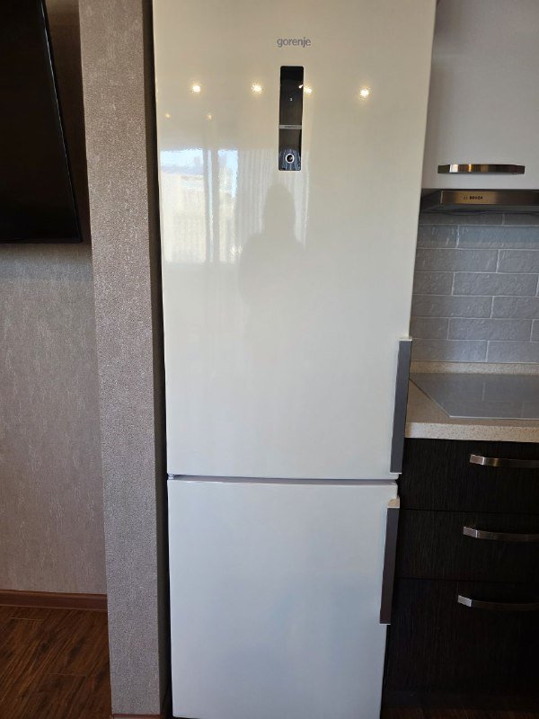 Холодильник 3