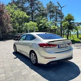 Hyundai Elantra 2017 2