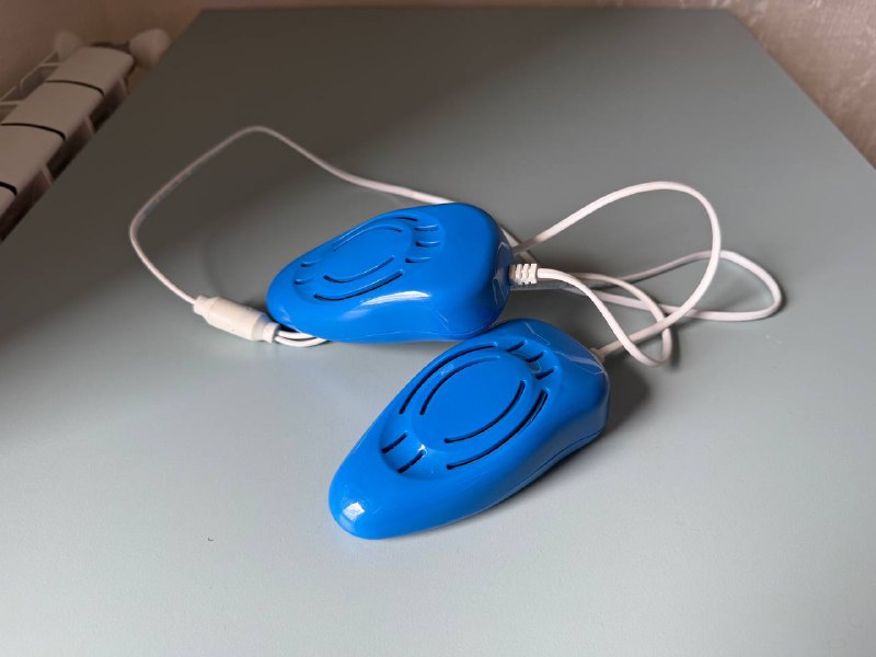 Зарядное Apple 20w, сушилка для обуви, зарядное Camelion, павер банк Xiaomi, микрофон BOYA, база Gosh, крем Ever Beauty, консилер Minimalist, хайлайтер Ever Beauty, пудра BRONZE VENUS 2