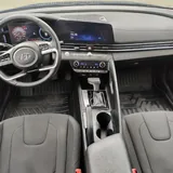 Hyundai Elantra SEL 6
