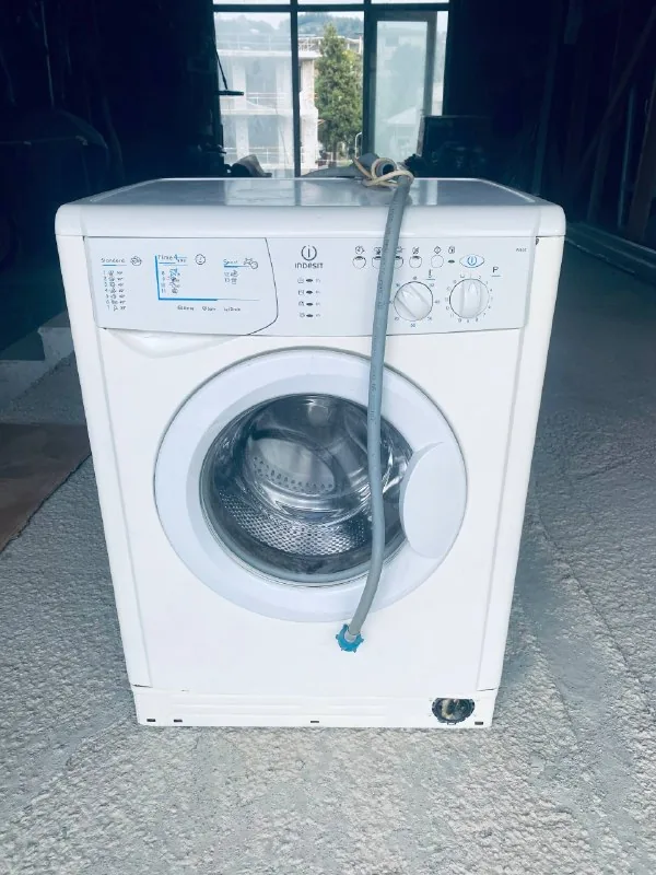 Стиральная машина Indesit WIL 62 1