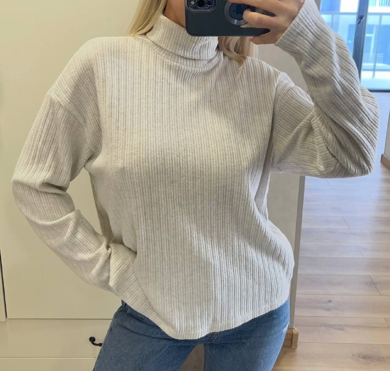 Костюм Беж, Худи Nike, Кеды Kari Kani, Рубашка/пиджак, Худи Zoho, Свитер pull&bear, Свитер полосатый, Кардиган вязанный Zara, Рубашка в клетку, Джинсы Stradivarius 6