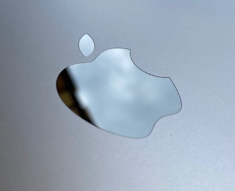 MacBook Pro 2020 13,3 M1 8GB 256GB SSD Silver 2