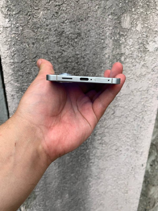 Samsung S25 Edge 12/256 Titanium Ice Blue 2