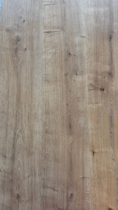 Стол из дерева и металла