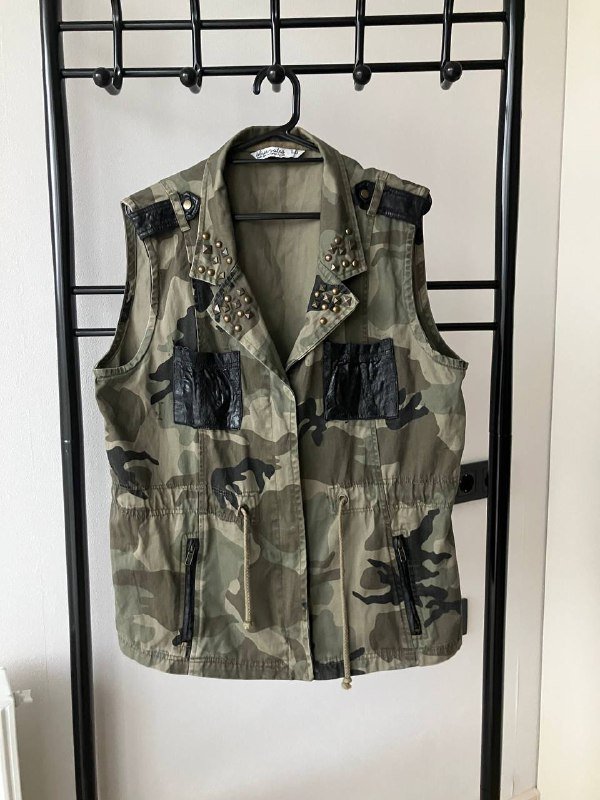 Джинсы Levi's, Джинсы Diesel, Джоггеры Levi's, Шорты black ddpm, Жилетка Bluenotes, Джинсовка, Полупальто бушлат 5