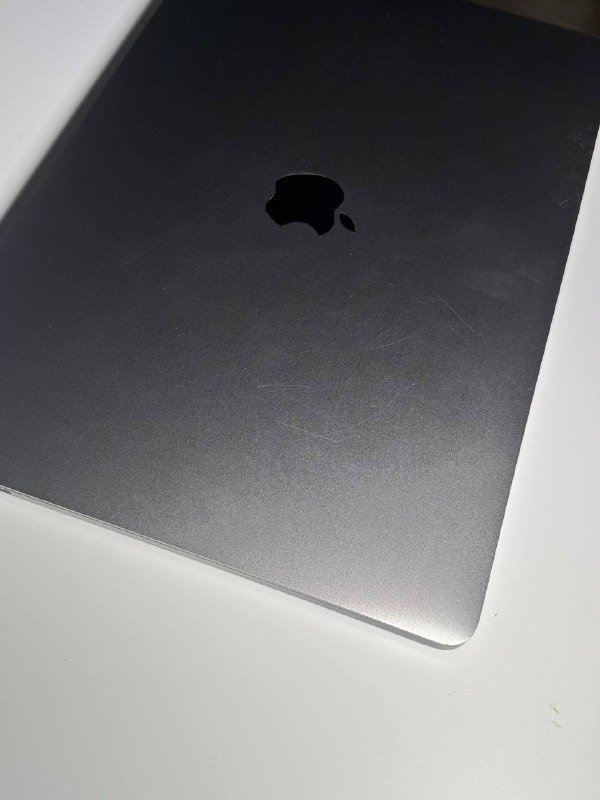 MacBook Pro 13 2020 16 GB 4