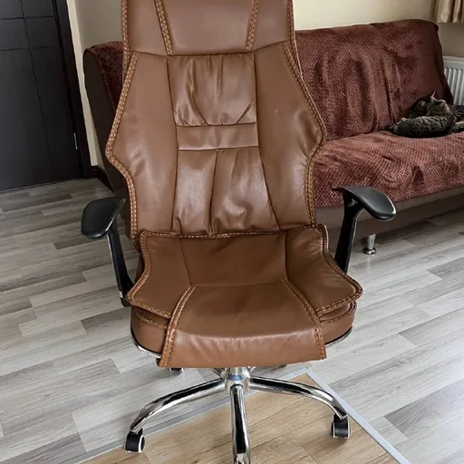Офисное кресло
