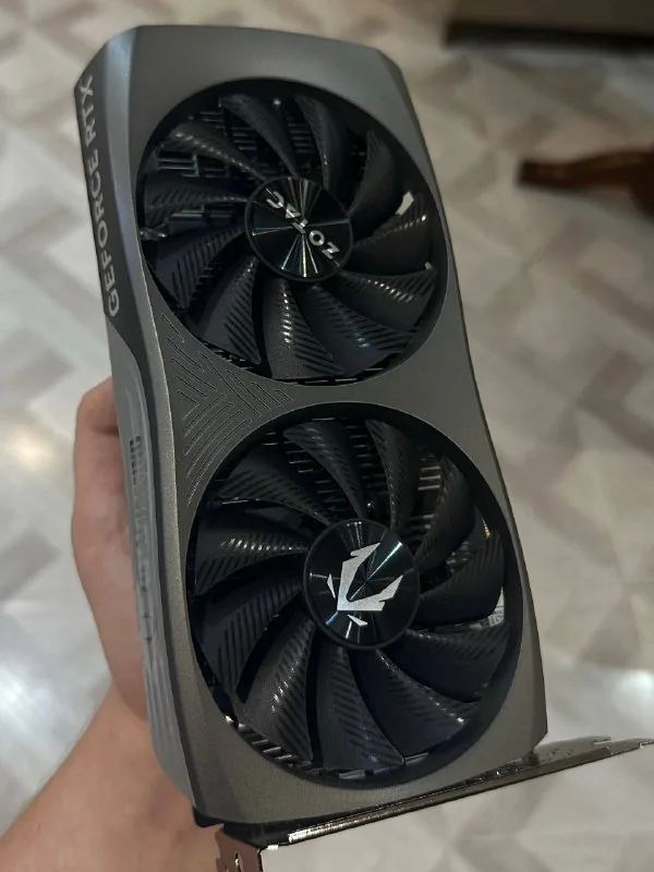 ZOTAC GeForce RTX 4060 видеокарта