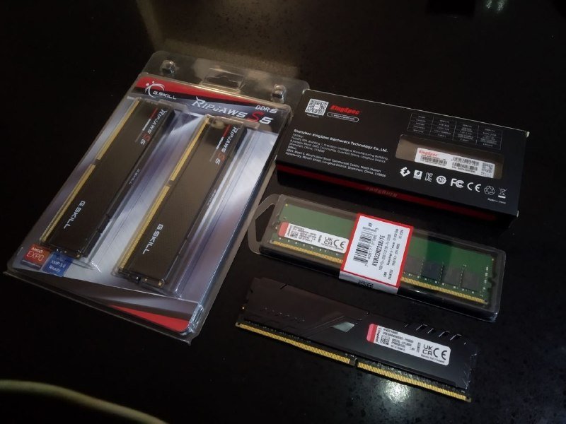 Оперативная память G.Skill Ripjaws S5 DDR5 32Gb, Kingspec DDR4 16Gb, Kingston DDR4 16Gb, Kingston Furry Best DDR4 8Gb, Sodium DDR4 8Gb