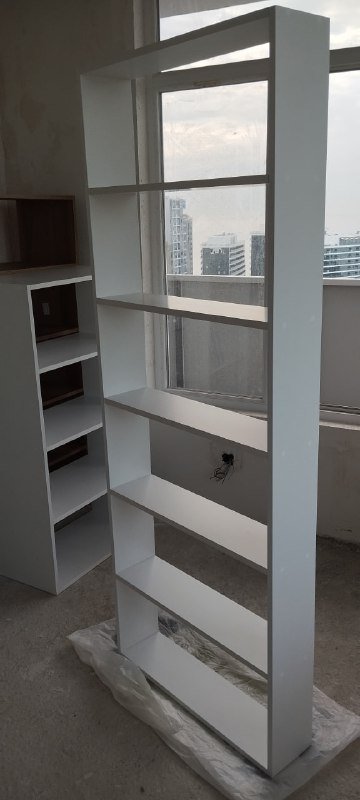 Новые белые и деревянные стеллажи 9