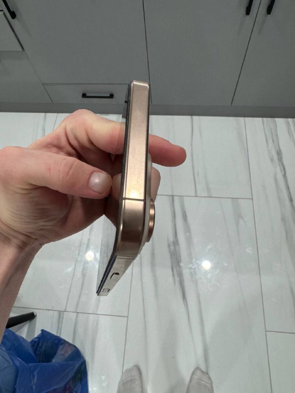 IPhone 16 pro max 256 gb 8