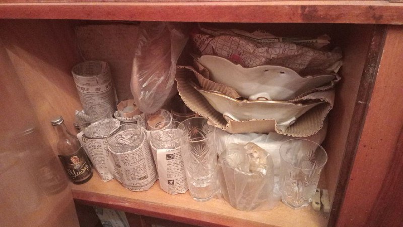 Гранёные стаканы, бокалы, графины, посуда, вазочки 6