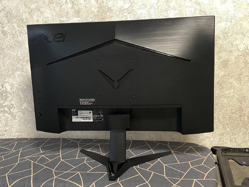 Full HD монитор Acer Nitro QG241Y 2