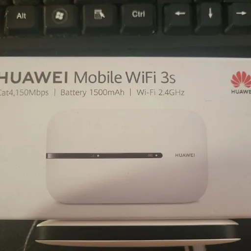Huawei E5576-325 карманный WiFi роутер 4G