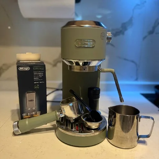 Кофемашина De'Longhi Dedica Duo EC890.GR