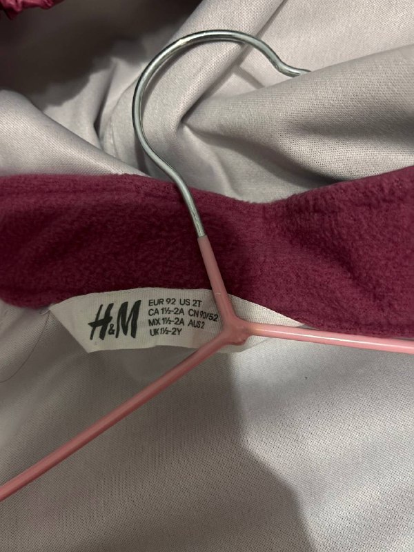 Непромокаемый костюм HM и платье HM для детей 4