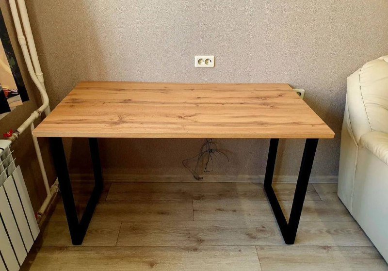 Столы и кресла