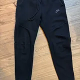 Спортивные штаны Nike 1
