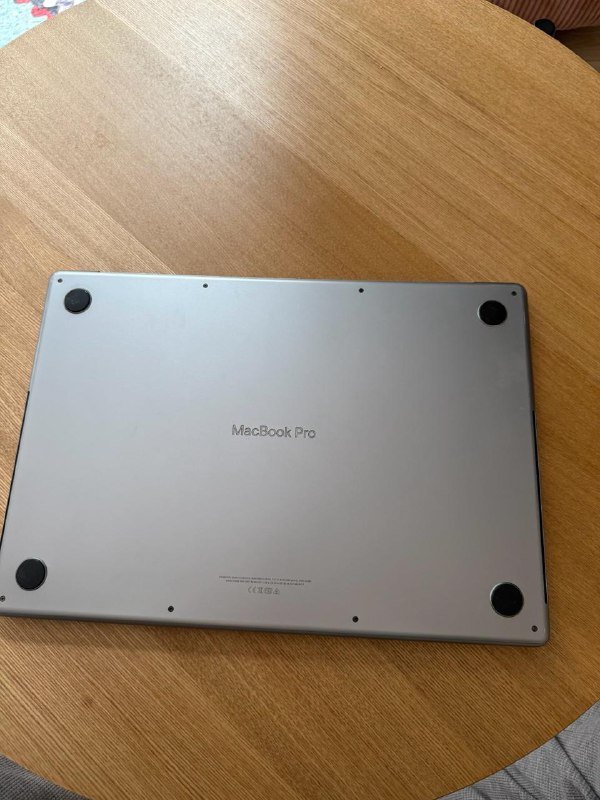 MacBook Pro 16” M1 Pro 16 GB 1 Tb Space Gray 5