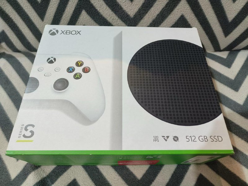 Xbox Series S 512 GB, джойстик, провода 4
