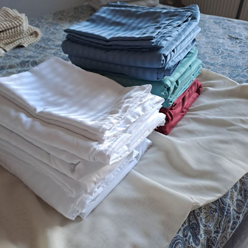 Комплекты постельного белья, полотенца 2