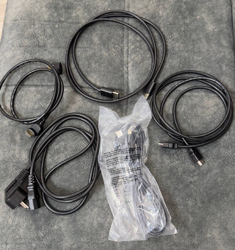 Набор кабелей HDMI, USB-A-USB-C, C13, USB 3.0 A-B 1