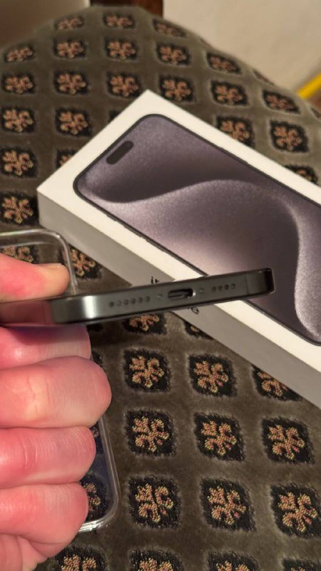 iPhone 15 Pro Max 256GB 4