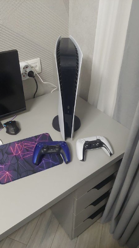 Playstation 5 digital с двумя джойстиками и играми